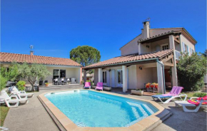 Stunning home in Lussas with WiFi, Outdoor swimming pool and 6 Bedrooms